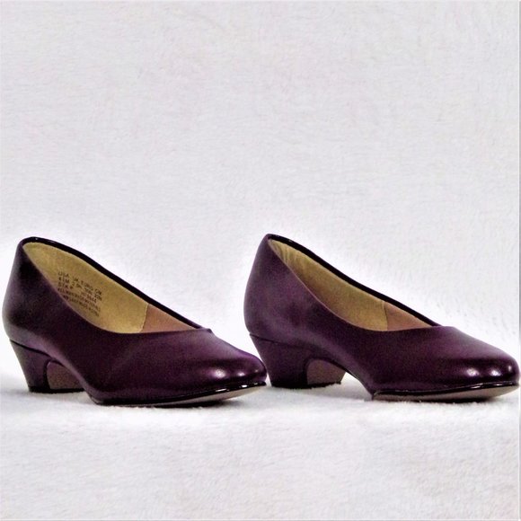 SOFT STYLE BY HUSH PUPPIES Size 4.5M brown pumps - Picture 6 of 16